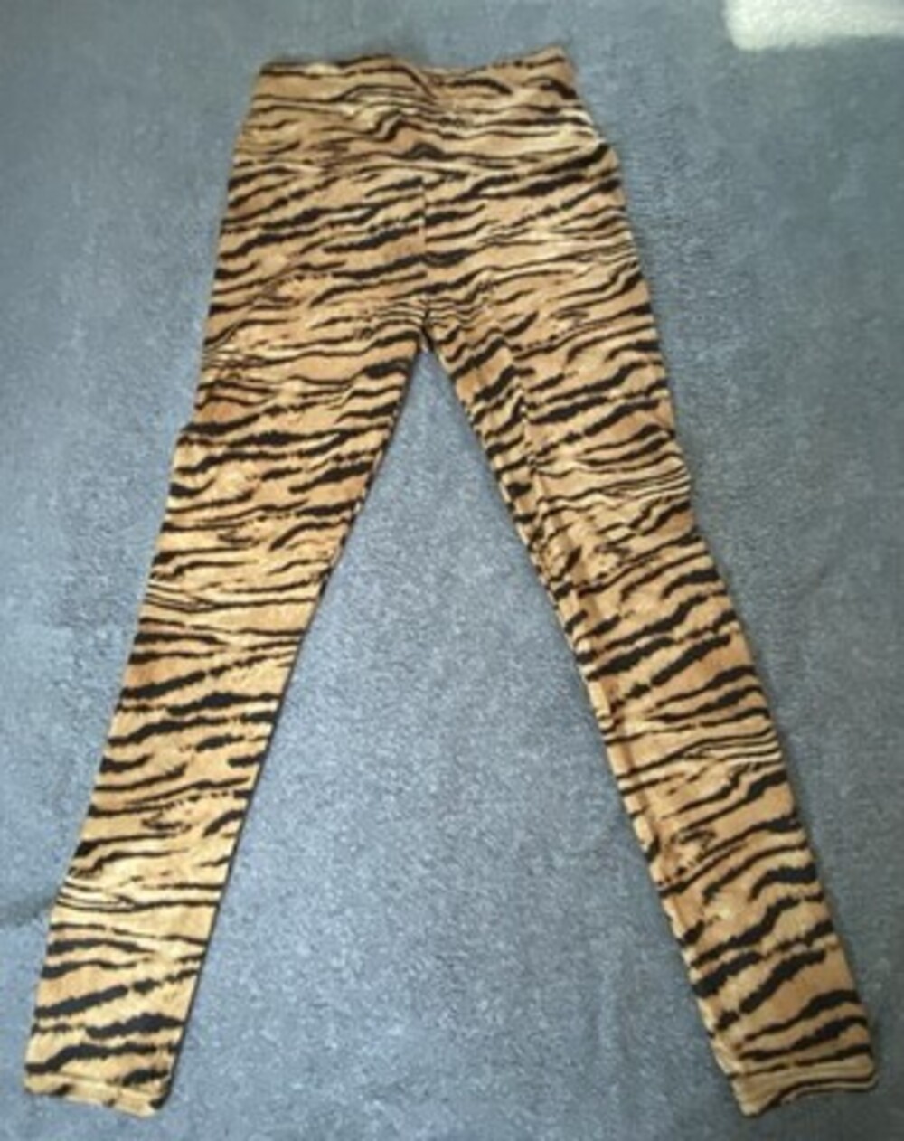 20 - Tiger Print Women’s Leggings Size M